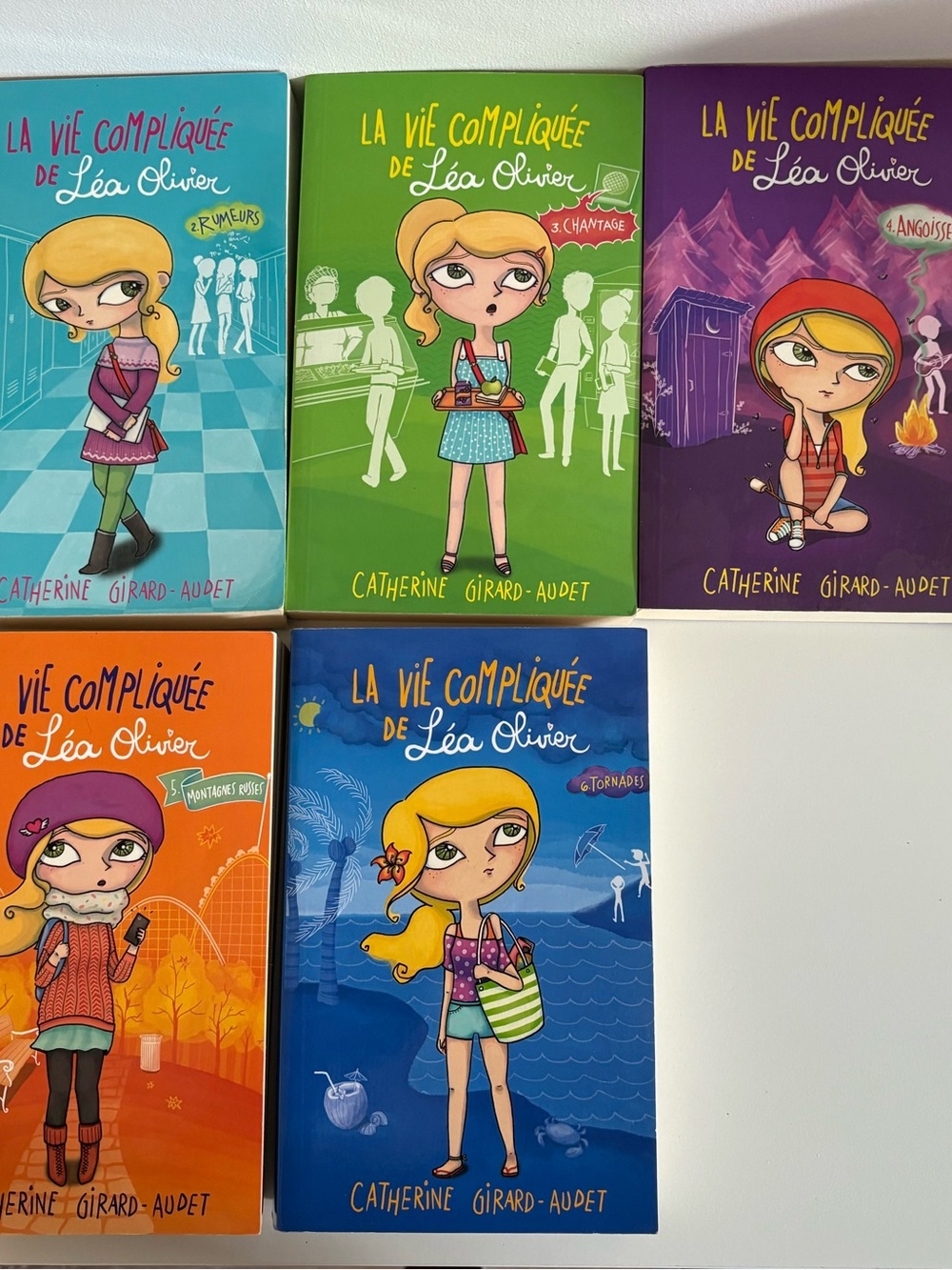 La Vie Compliqué de Léa Olivier • Books collection